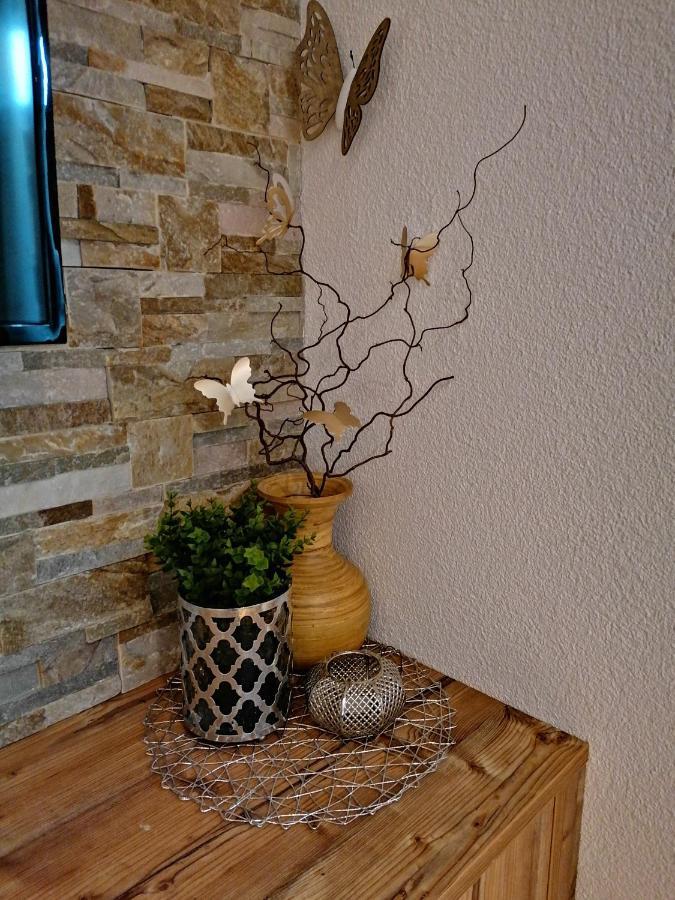 Julia Apartment *